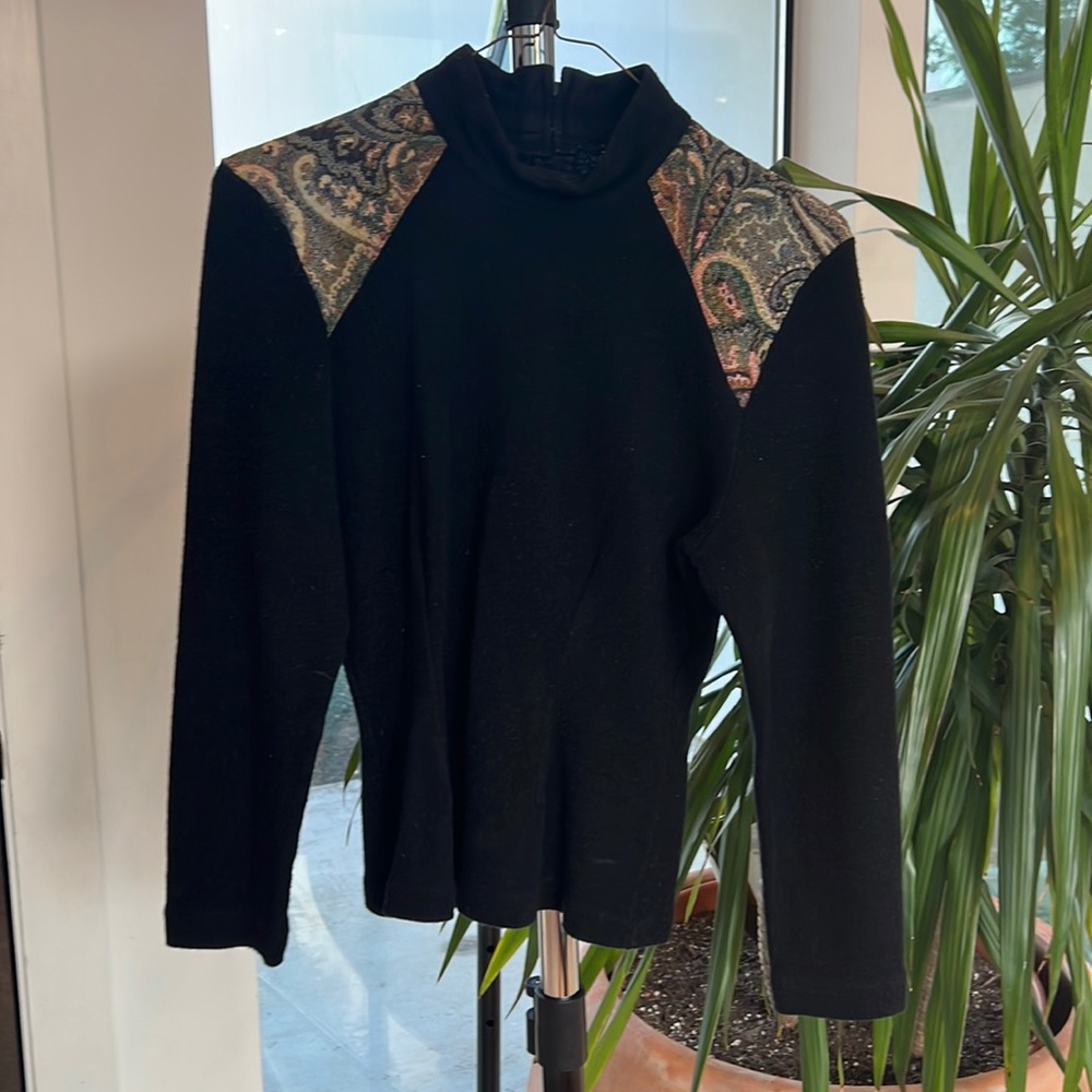 Vintage 90’s Wool Sweater with Shoulder Detail